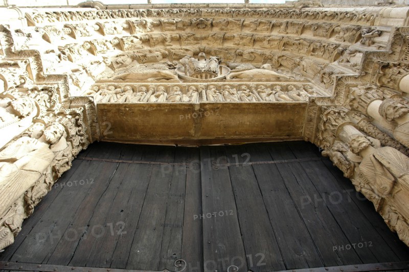 Chartres.