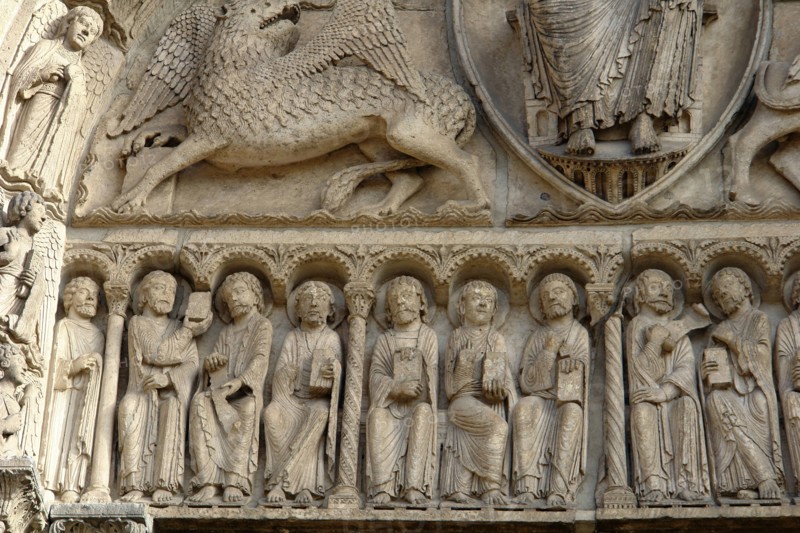 Chartres.