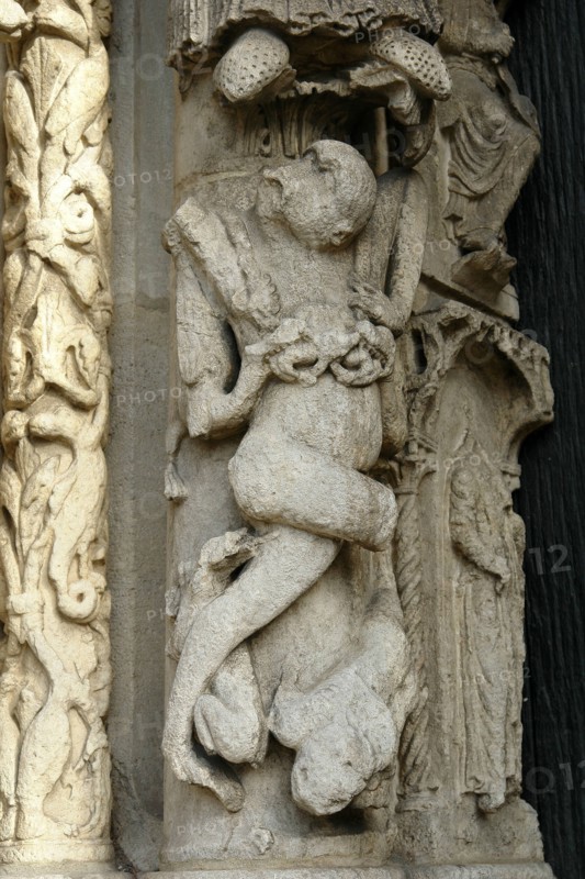 Chartres.