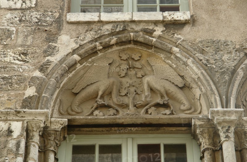 Chartres.