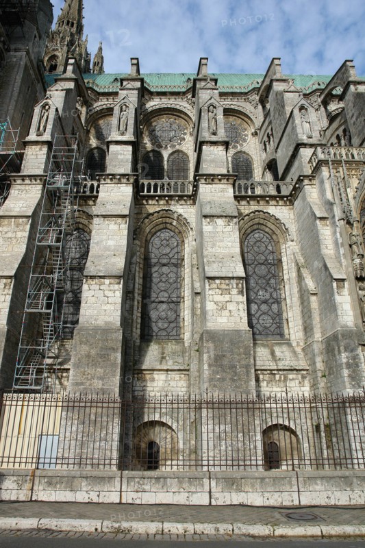 Chartres.