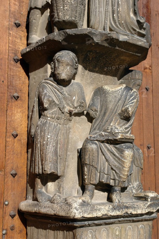 Chartres.