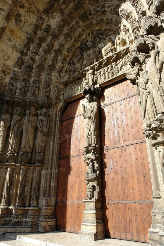 Chartres.