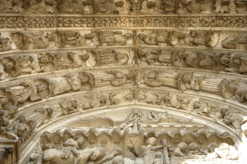 Chartres.
