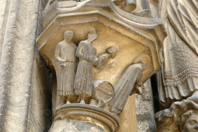Chartres.