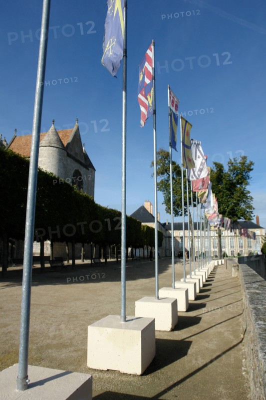 Chartres.
