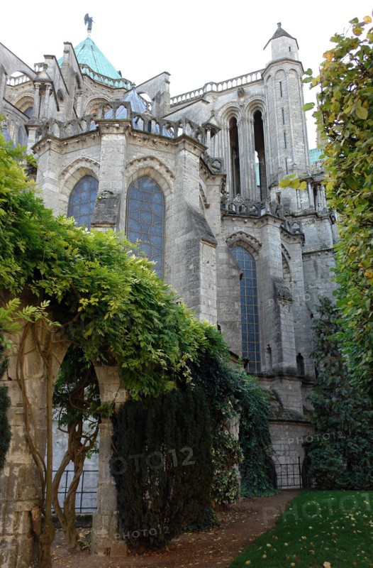 Chartres.