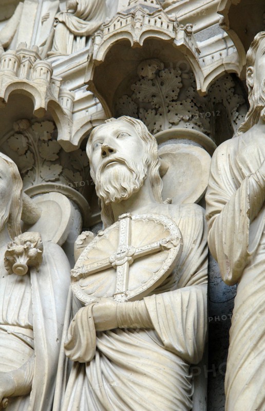 Chartres.