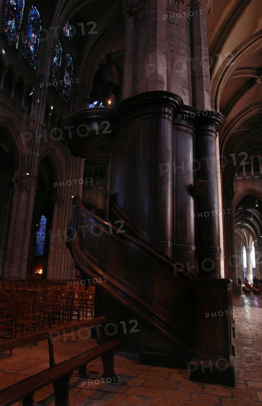 Chartres.