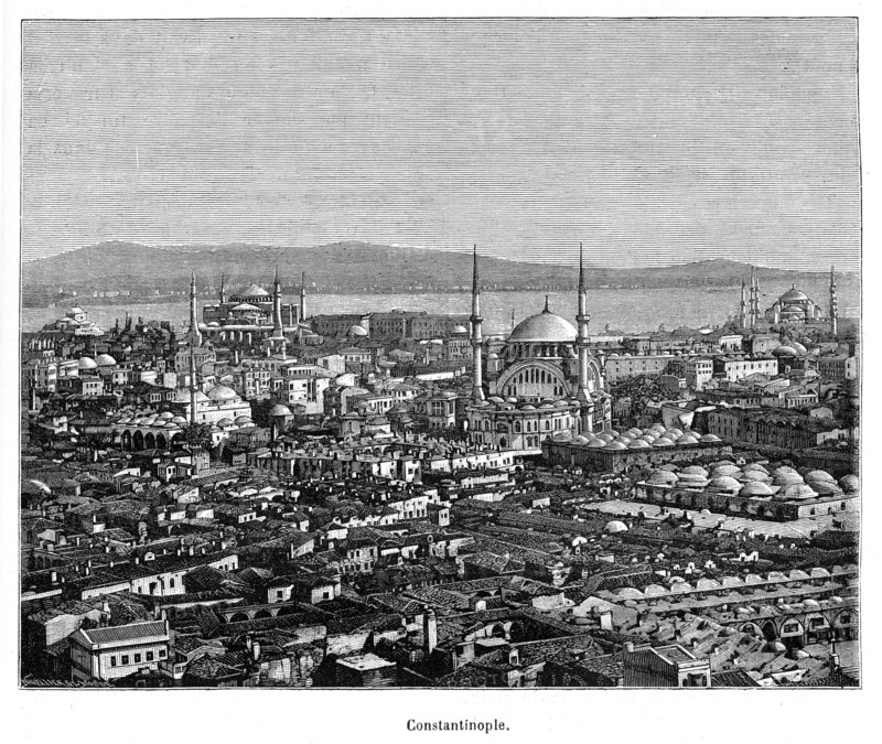 Turquie. Istanbul. Constantinople. Constantinople (latin : Constantinopolis, grec : ???sta?t????p???? - Konstantinoupolis) est l'appellation ancienne et historique de l'actuelle ville d'Istanbul en Turquie. Son nom original, Byzance (en grec : Byzantion, venant soit du terme grec buzo signifiant "resserré" en référence au Bosphore, soit du mot thrace désignant le « rivage » ), reste largement utilisé.
