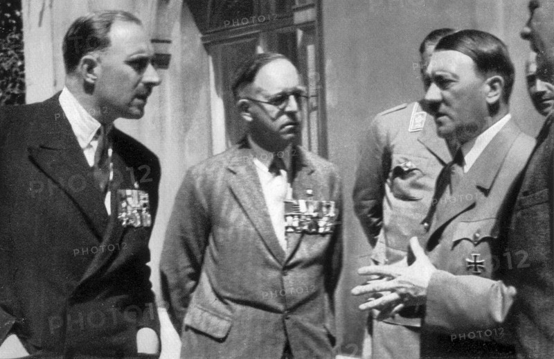 Adolf Hitler. Englische Frontkämpfer beim Führer. Anciens combattants du front anglais chez le Führer.