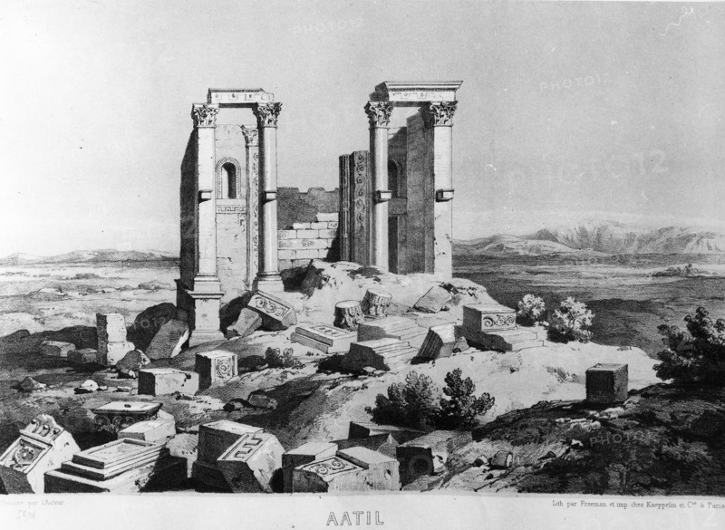 Syrie. Aatil. Vue générale du grand temple en ruines.