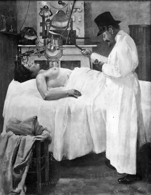 Hôpitaux. Musée la Charité. Docteur Chicotot. Premiers essais de traitement du cancer.