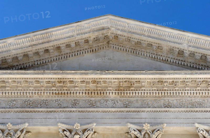 La Maison Carrée
