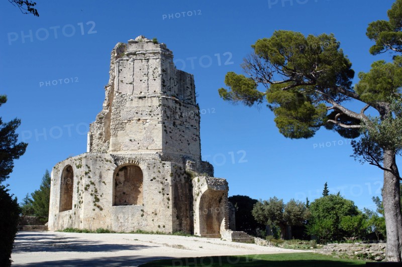 La tour Magne