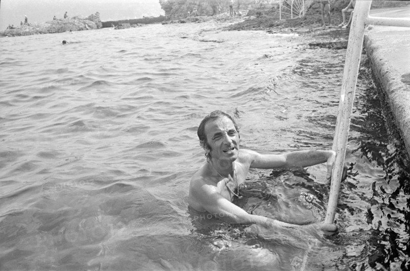 Charles Aznavour en vacances à La Napoule
