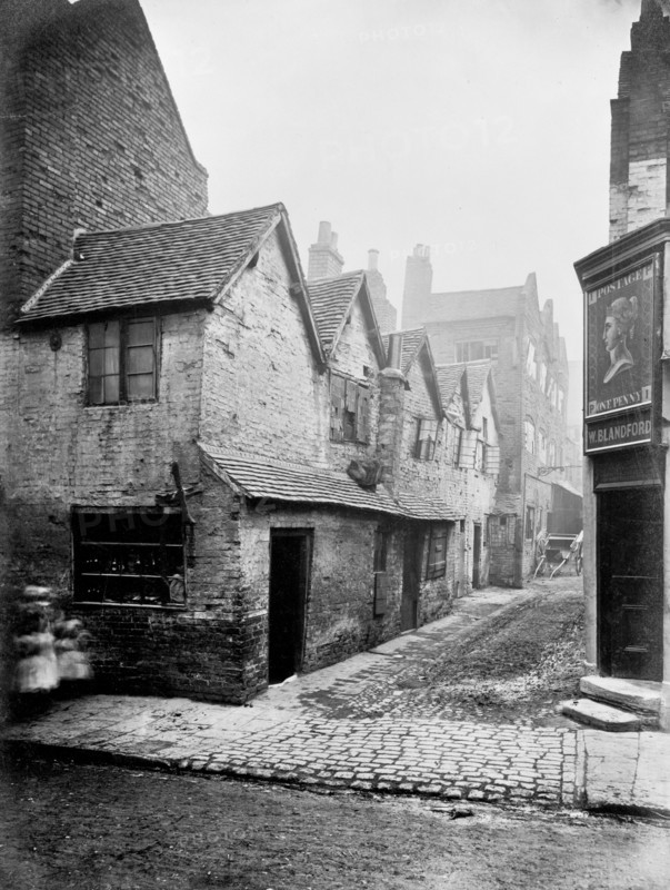 Queen's Head Yard in Birmingham, West Midlands