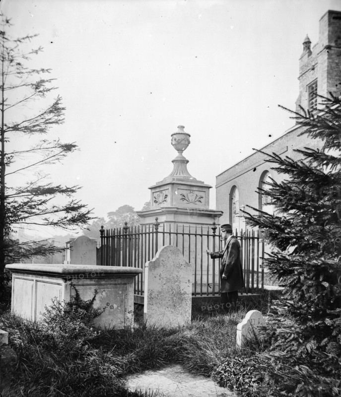 Hogarth's Tomb, Chiswick, London, c1860-c1922