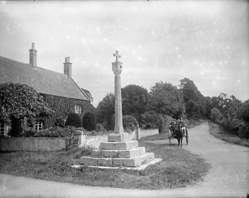 Saintbury Cross, Saintbury, Gloucestershire, c1860-c1922