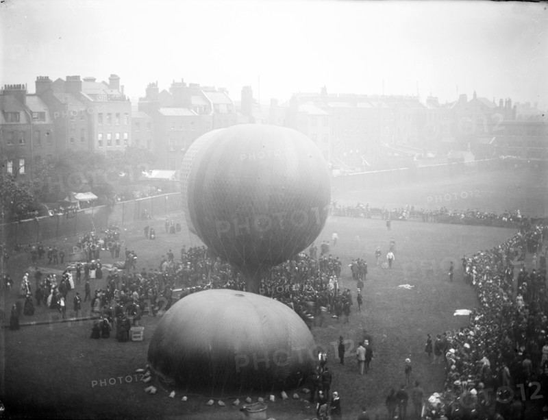 Hot air balloons, Finsbury, London, c1860-c1922