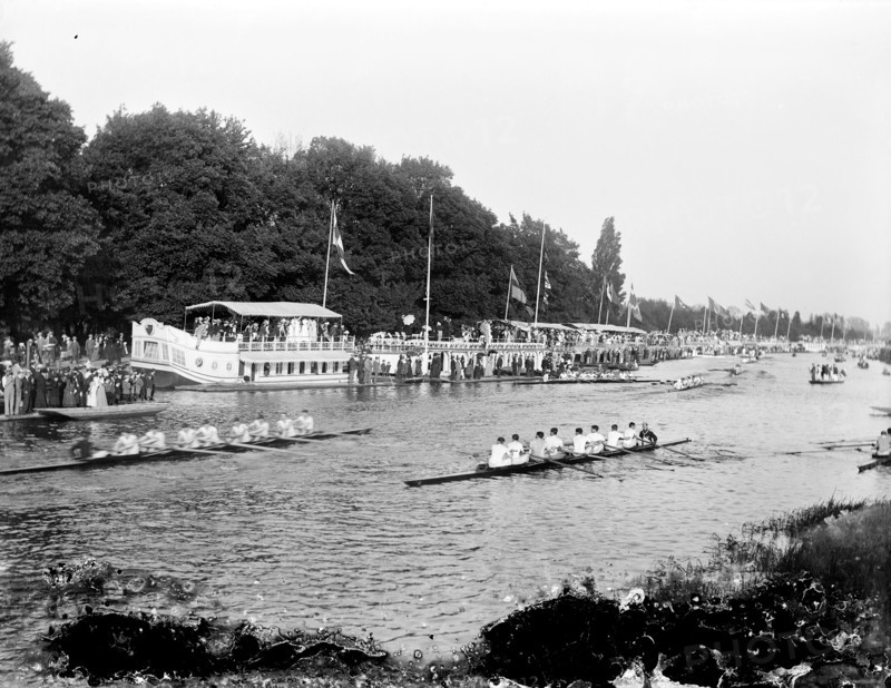 Spectators watching a boat race during Eights Week, Oxford, c1860-c1922