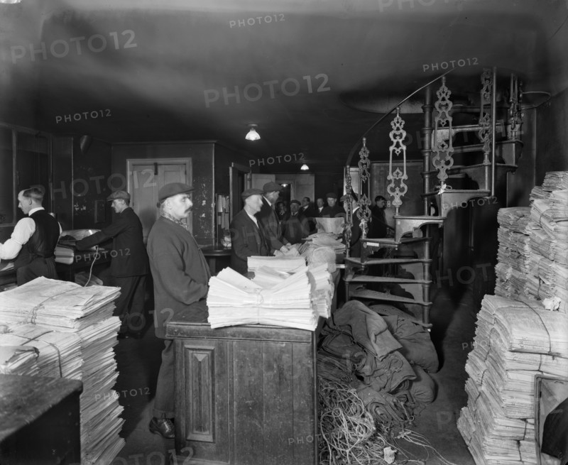 Delivering the News, The Morning Post, London, November 1920