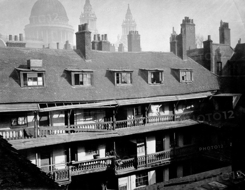 The Oxford Arms, Warwick Lane, City of London, 1875