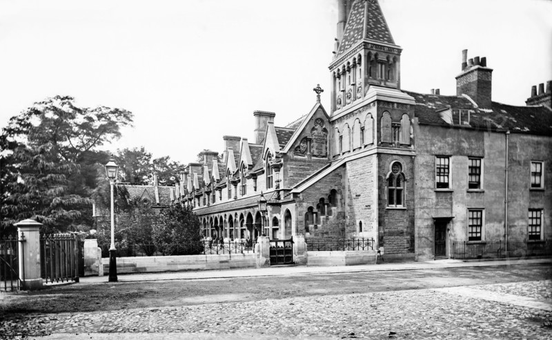Powell's Almshouses, Fulham, London, c1860-1922