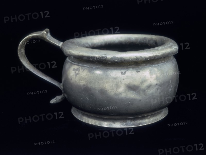 Pewter chamber pot, 18th century. Artist: Unknown