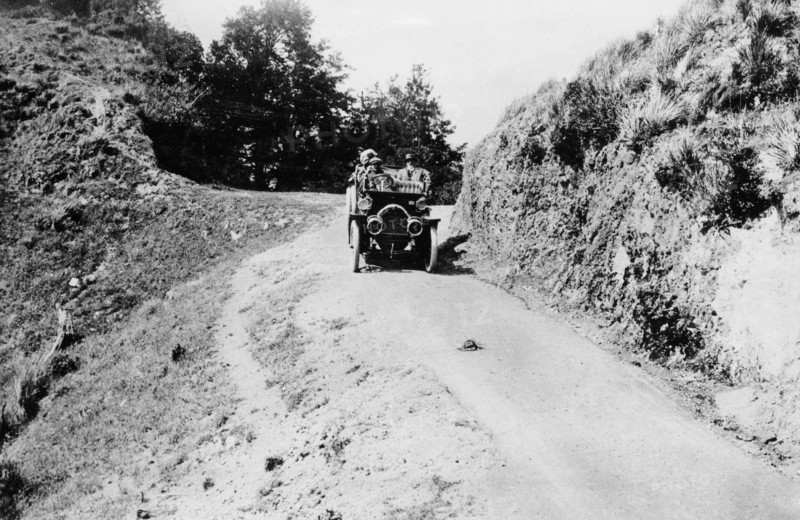 Early motoring in New Zealand, before 1914. Artist: Unknown