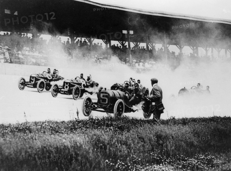 Indianapolis 500 Mile Race, Indiana, USA, early 1920s. Artist: Unknown