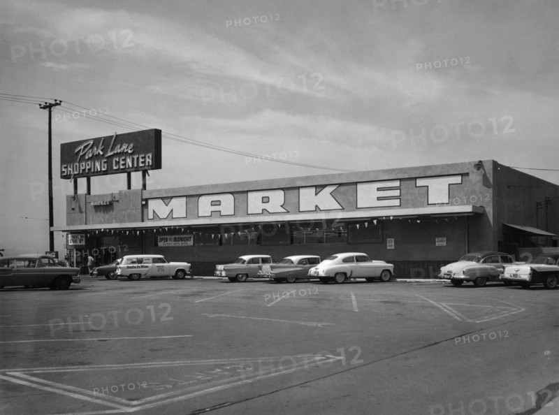 Cars parked outside a supermarket, USA, c1956. Artist: Unknown