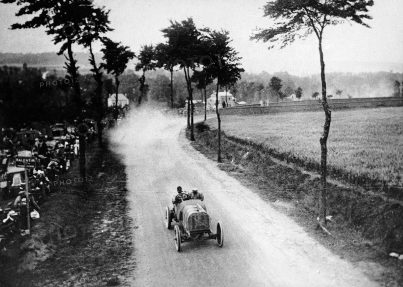 Alessandro Cagno driving his Itala, French Grand Prix, Dieppe, 1908. Artist: Unknown
