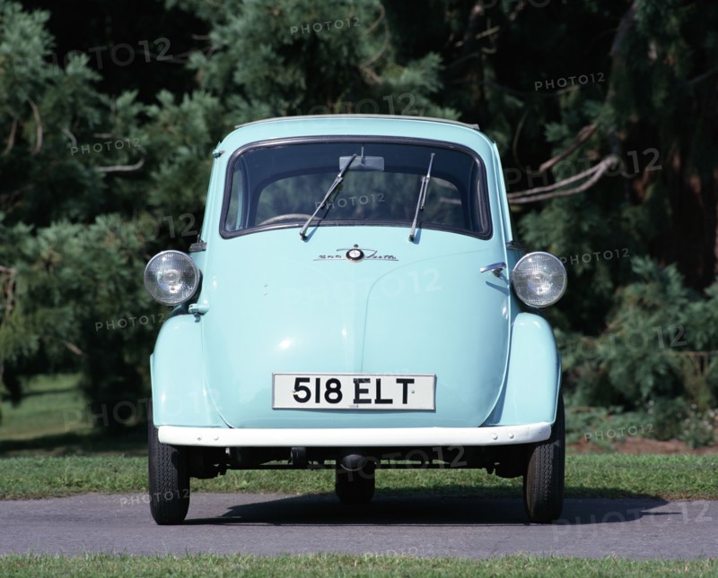 1962 BMW Isetta 300 Super Plus car. Artist: Unknown