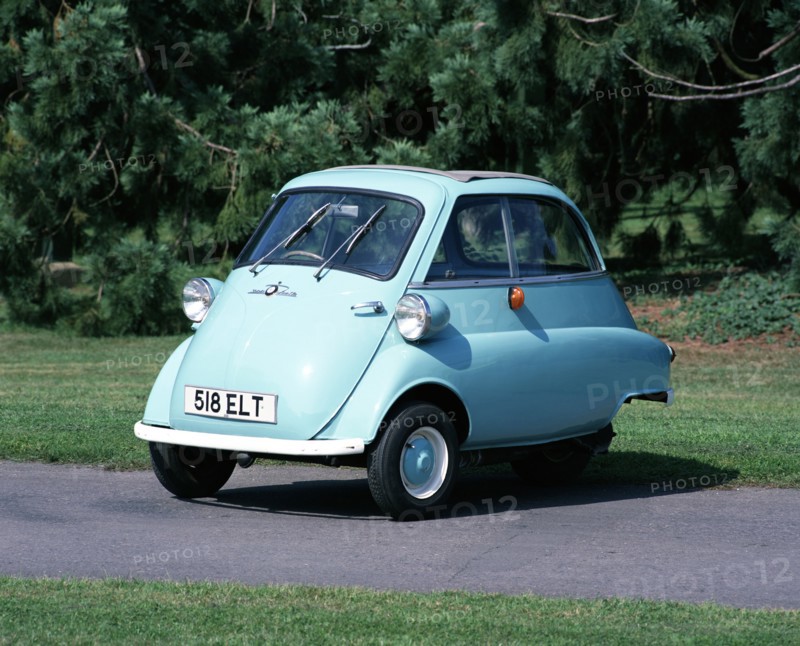 1962 BMW Isetta 300 Super Plus car. Artist: Unknown