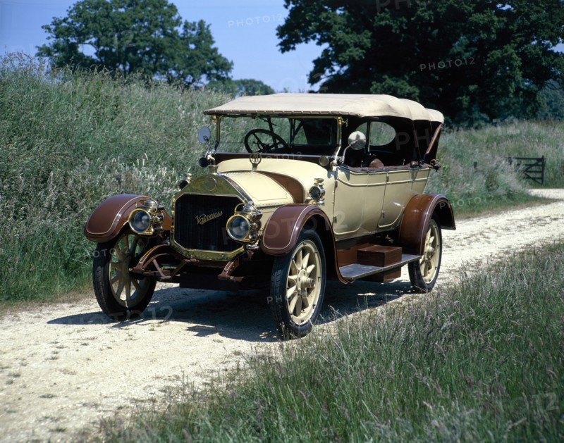 A 1914 Valveless 19.9hp. Artist: Unknown