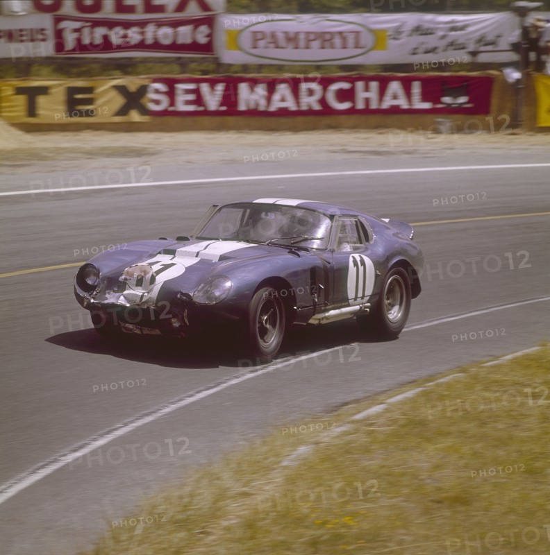 A Cobra Daytona Ford, Le Mans, France, 1965. Artist: Unknown