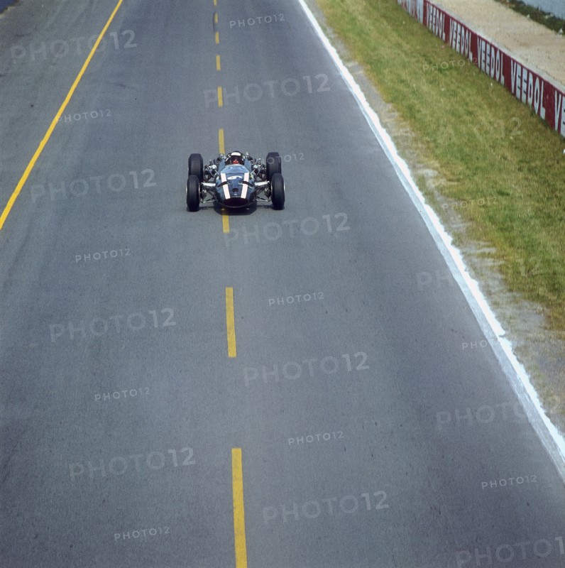 Jochen Rindt driving a Cooper Maserati in the French Grand Prix, Reims, France, 1966. Artist: Unknown