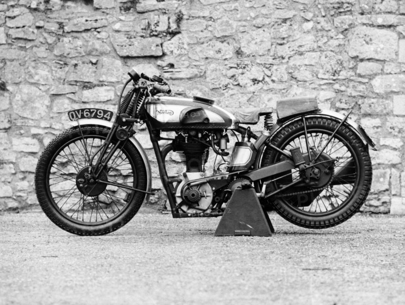Norton motorbike, an International Model 30, 1932. Artist: Unknown