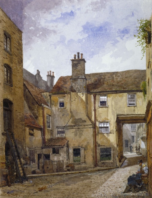 Queen's Head Yard, Borough High Street, Southwark, London, 1880. Artist: John Crowther