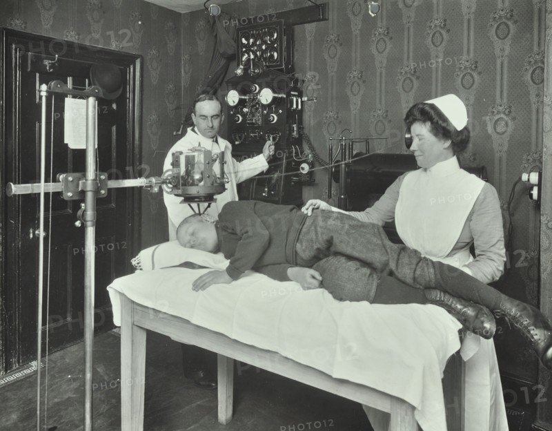 X-ray room for ring worm, Woolwich School Treatment Centre, London, 1914. Artist: Unknown.
