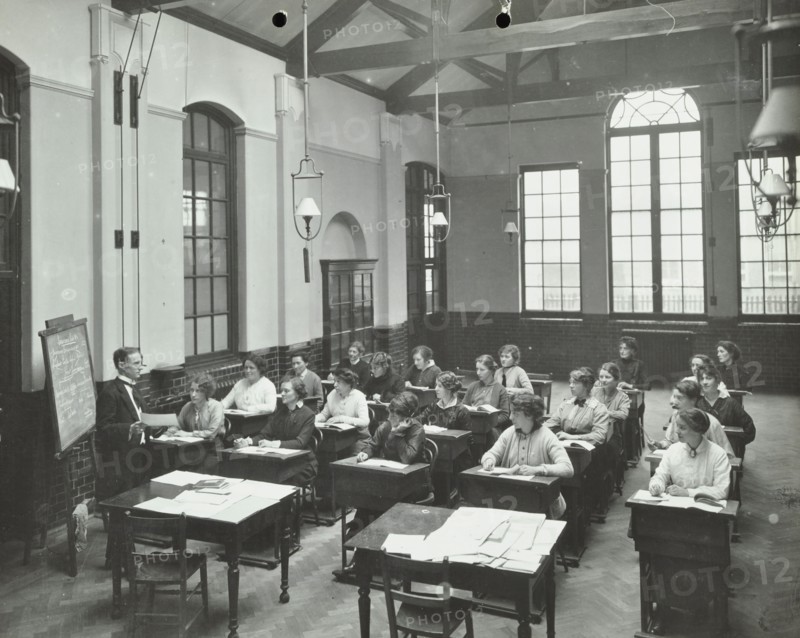 A lesson at the Fulham Girl Clerks' Training School, Fulham, London, 1915. Artist: Unknown.