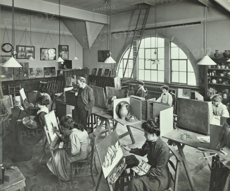 Female students painting still lifes, Hammersmith School of Arts and Crafts, London, 1910. Artist: Unknown.