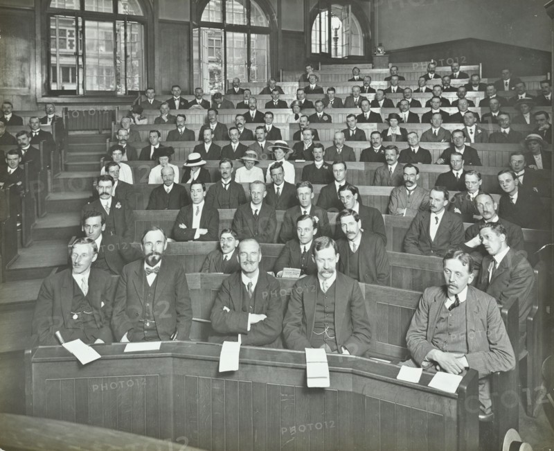 A class listening to a lecture, London Day Training College, 1914. Artist: Unknown.