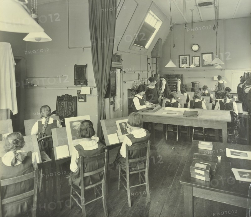 Photography students, Bloomsbury Trade School for Girls, London, 1923. Artist: Unknown.