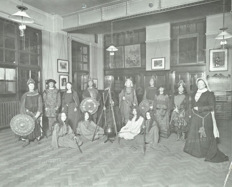 Scene from Macbeth, Glyn Road Evening Institute, London, 1915. Artist: Unknown.