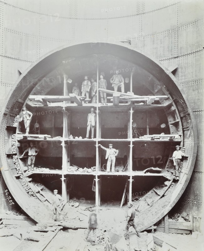 Men standing in the shield used to cut Rotherhithe Tunnel, Bermondsey, London, July 1907. Artist: Unknown.