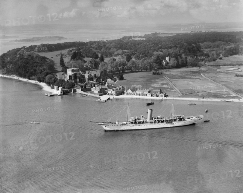 Montague Grahame-White's steam yacht 'Alacrity' and Brownsea Island, Dorset, from the east, 1933