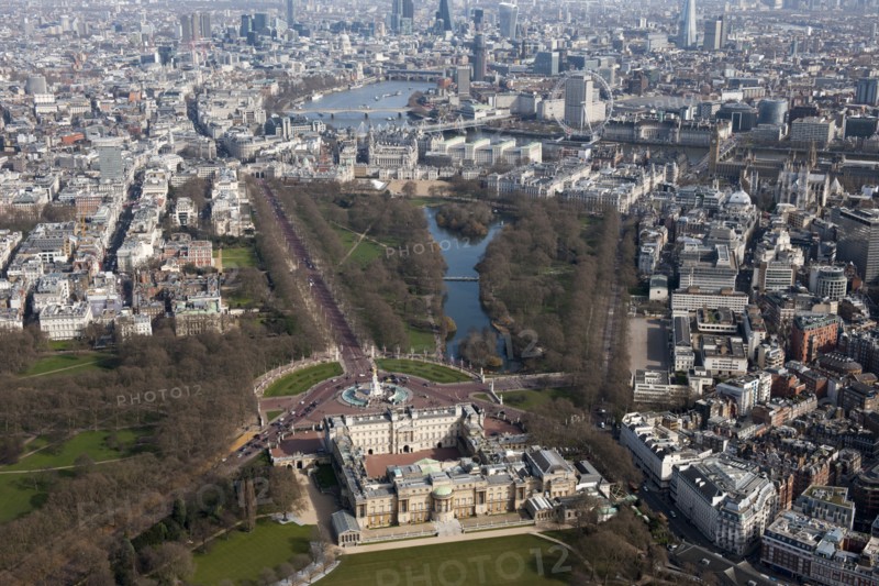 Buckingham Palace and St James's Park, Westminster, London, 2015
