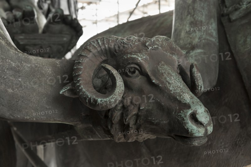 Detail, quadriga statue, Wellington Arch, Hyde Park Corner, Westminster, London, c2015